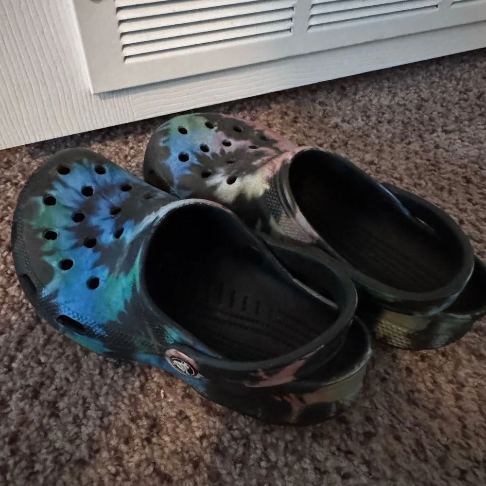 CROCS Multicolor Tie-Dye Slippers - Picture 1 of 2